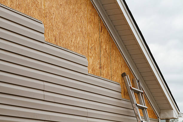 24/7 Emergency Siding experts in Collins, OH